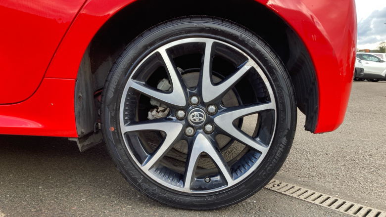 Toyota Yaris 1.5 Hybrid Launch Edition 5dr CVT Hybrid Hatchback